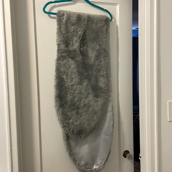 Accessories - Fur wrap